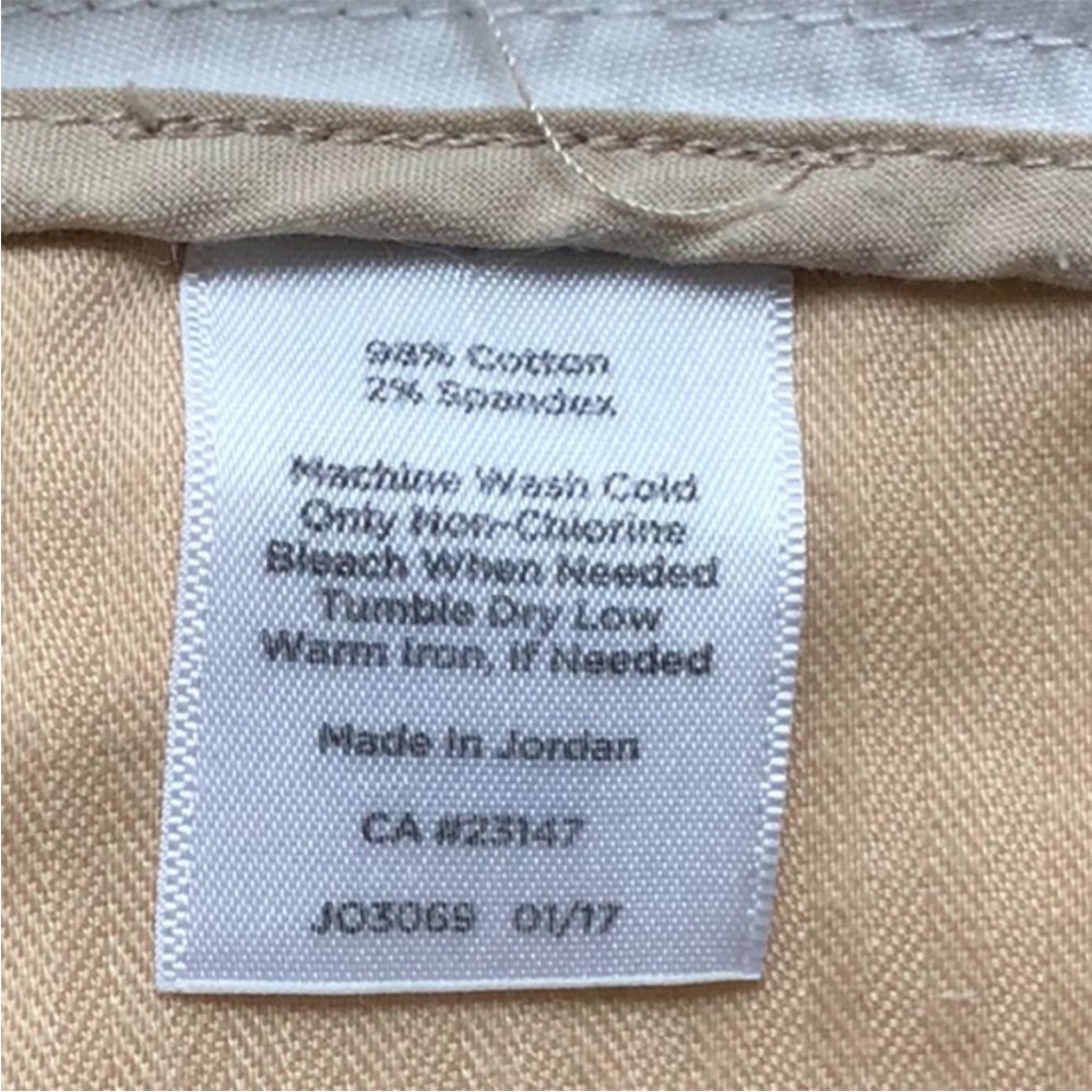 Talbots Women's White Bermudas size 4 - Picture 7 of 7